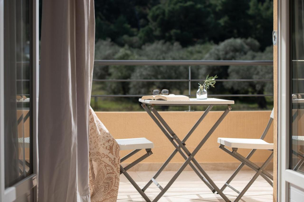 Les Oliviers - Studios&apartments * Vourvourou