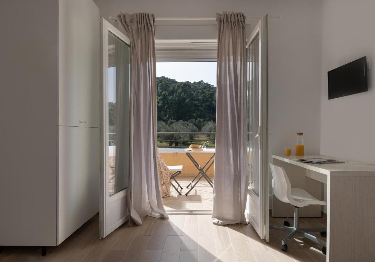 Les Oliviers - Studios&apartments * Vourvourou